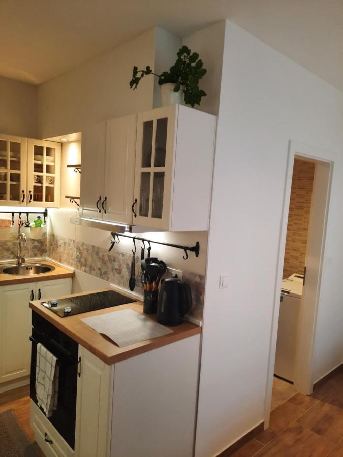 Manda Ljubetic Apartman Sutivan Kültér fotó
